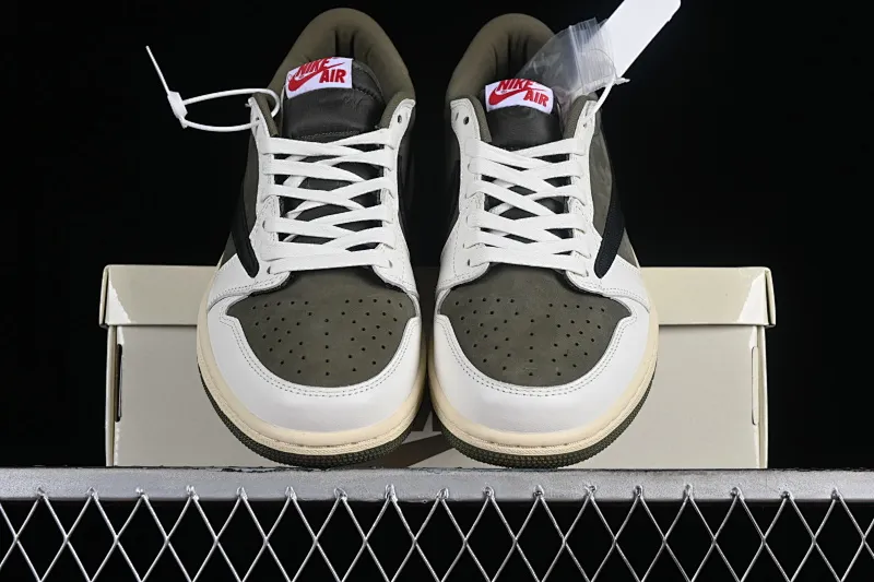 All categories Air Jordan Jordan series basketball shoes Air Jordan 1 Low Travis Scott x Air Jordan 1 Low OG AJ1 Joe 1 undercut low DM7866-200
